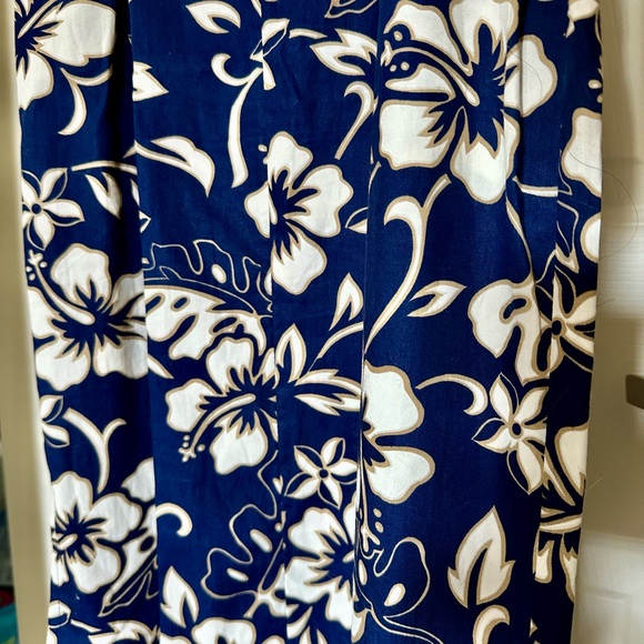 HILO HATTIE Hawaiian Maxi Sleeveless Vintage Floral Blue White Gold Dress - NWOT - Picture 4 of 5
